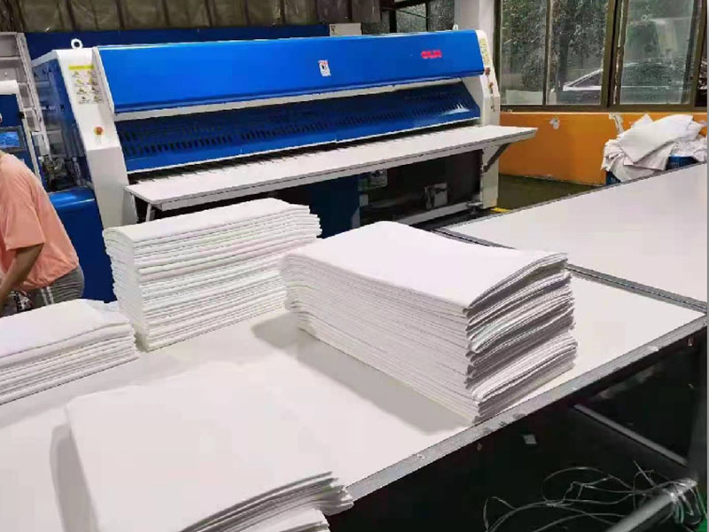 沐川高速熨烫机-01